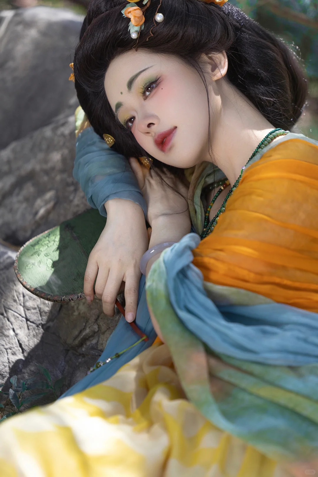 HẢI ĐƯỜNG KIÊU HÀNH TRÊN CÀNH