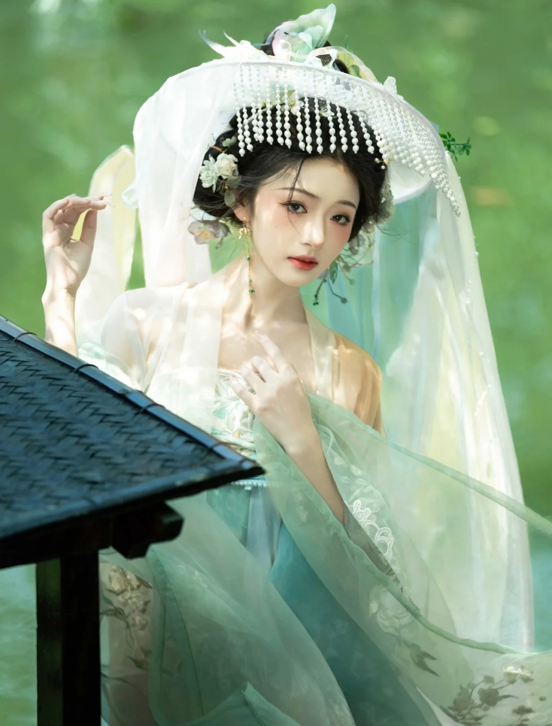 MỸ NHÂN ĐÔNG CUNG