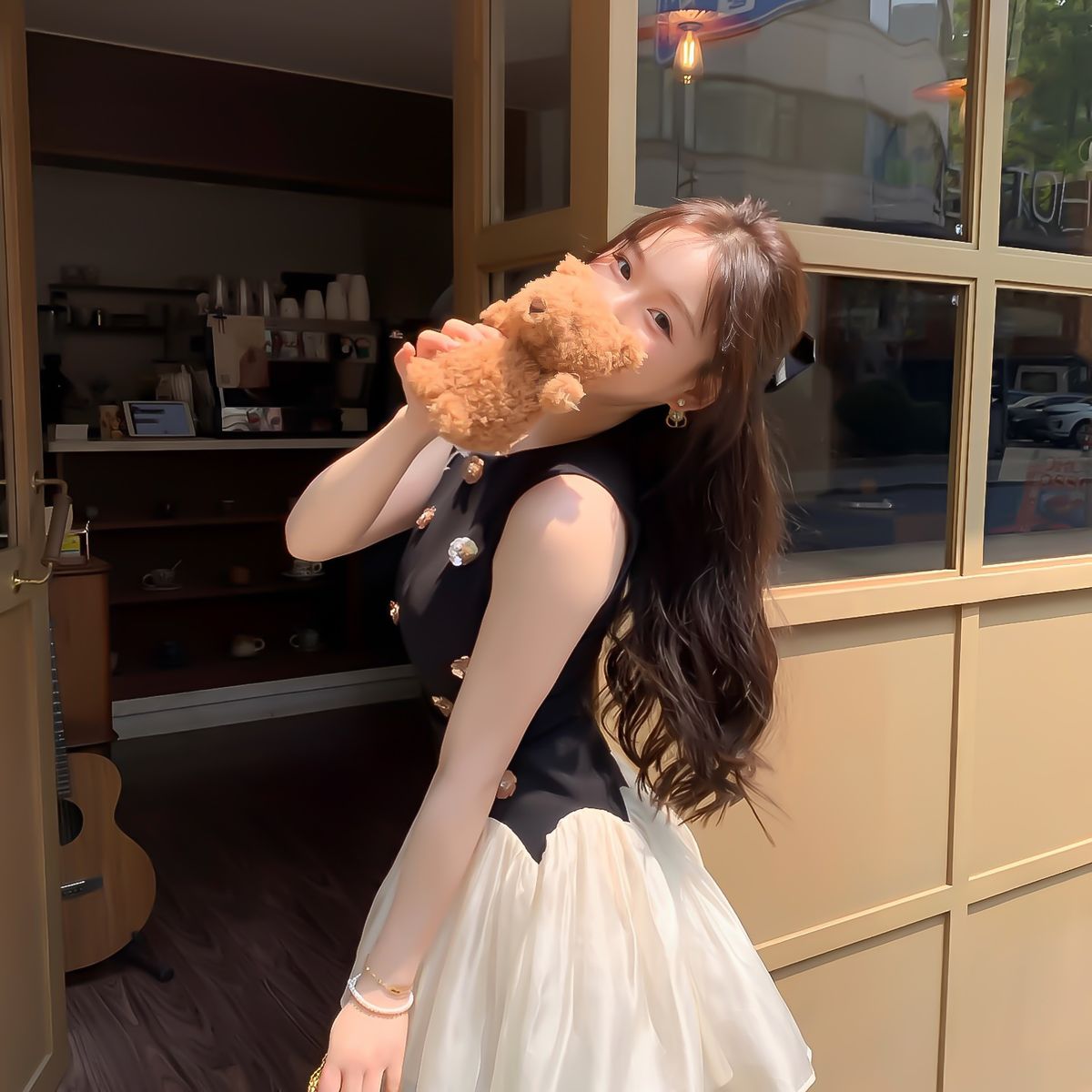 Sao hạng 18 hết thời cũng có chân ái của riêng mình.
